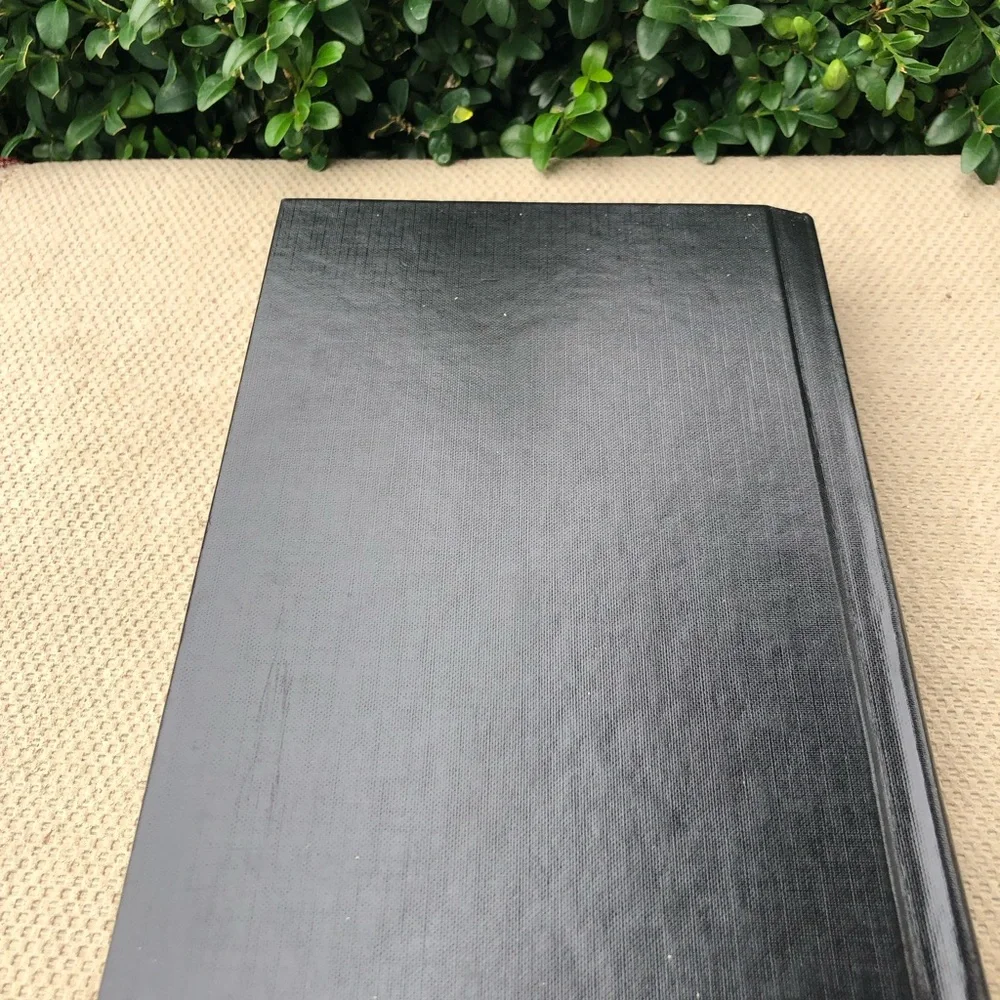 Holy Bible New International Version by Zondervan 2011